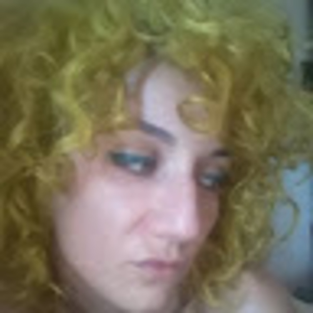 Meet your Posher, Angie